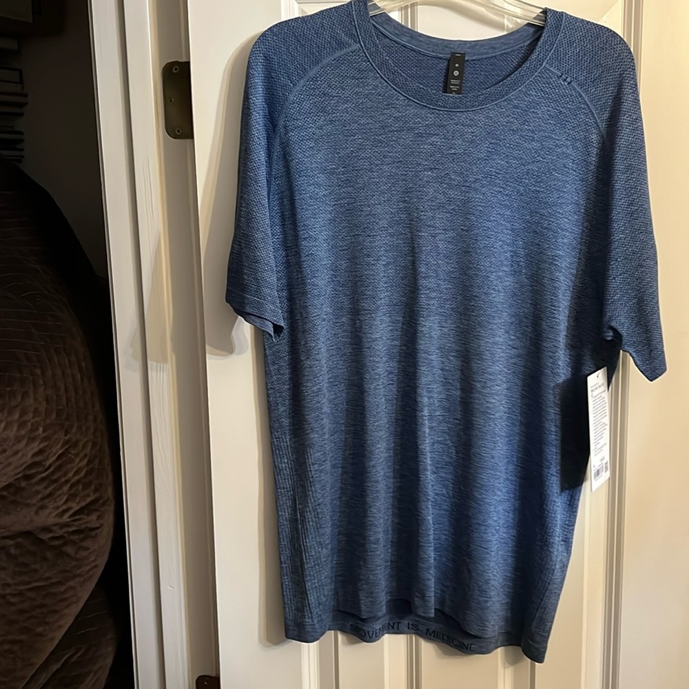 LULULEMON NWT Metal vent tech SS 2.0- medium